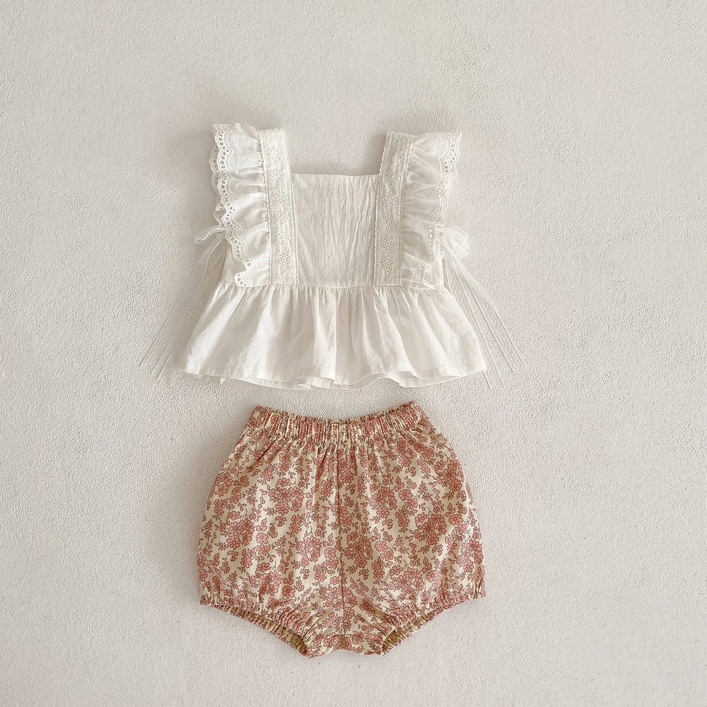 Summer New Baby Cotton lace Flying Sleeve Cute Top+Versatile Little Flower Super Shorts Girl's Favorite Set Versatile