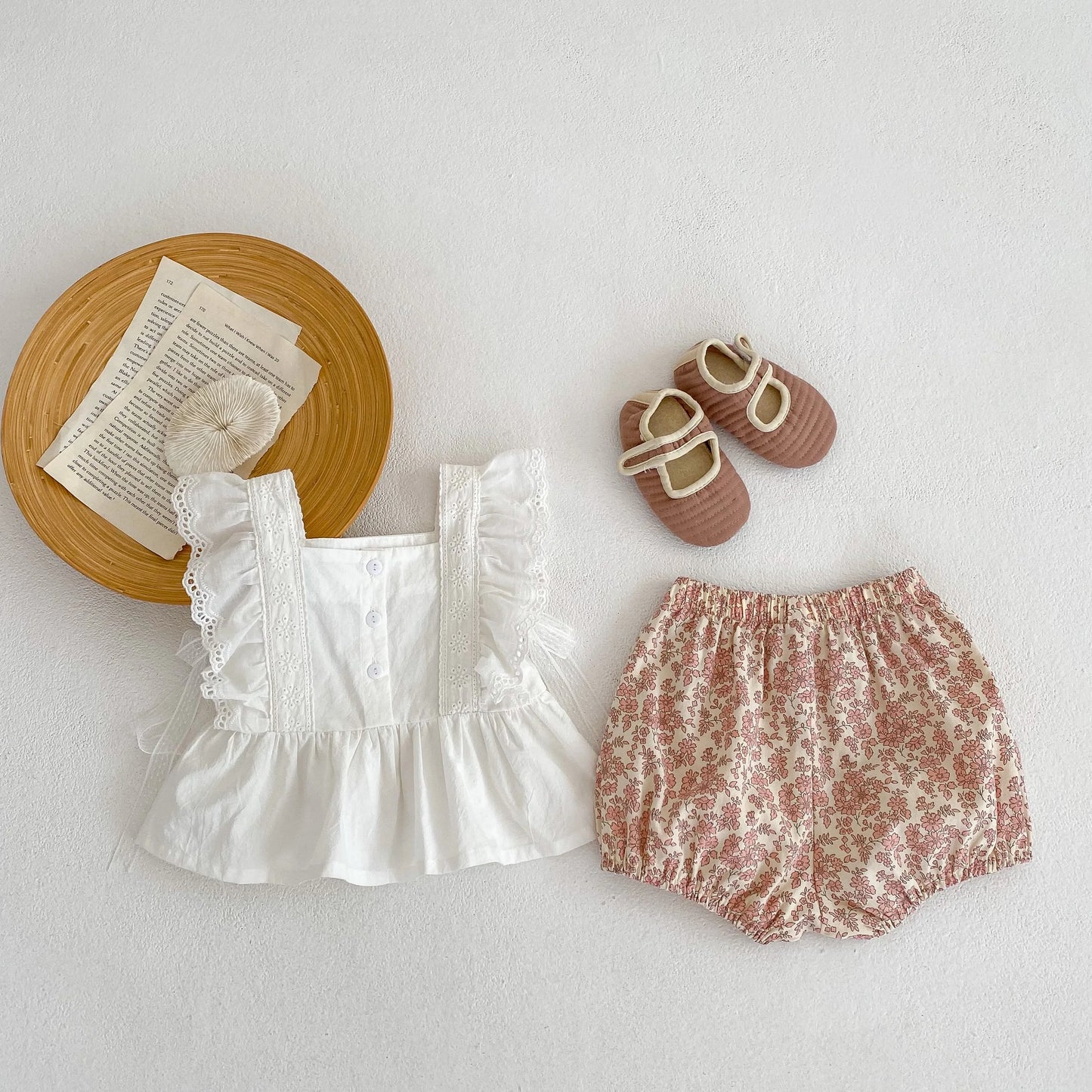 Summer New Baby Cotton lace Flying Sleeve Cute Top+Versatile Little Flower Super Shorts Girl's Favorite Set Versatile